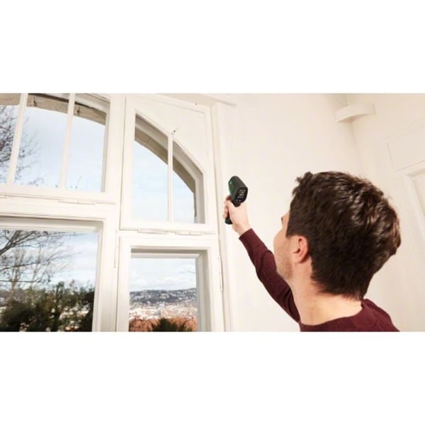 Bosch Infrapuna Thermomether UniversalTemp (−30 °C:sta +500 °C:een, helppo ja tarkka mittaaminen, 3 materiaalityyppiä)