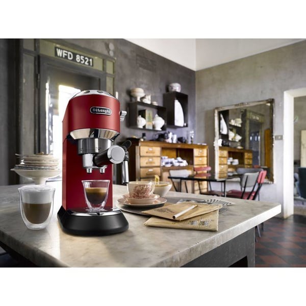 Käsikäyttöinen espresso-kone - De'Longhi - Dedica-malli - EC685.R - Punainen