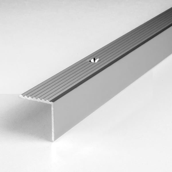 PROVISTON Aluminium anodiserad silver trappkant l 20 mm H 20 mm L 2700 mm Genomgående