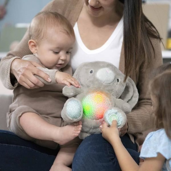 INGENUITY Doudou baby kanin Sylvi, bamse, beroligende melodier og vibrationer, lysende, gave til baby