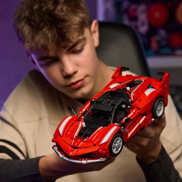 LEGO Technic 42212 Ferrari FXX K - Bygge sæt til børn fra 10 år - Gave