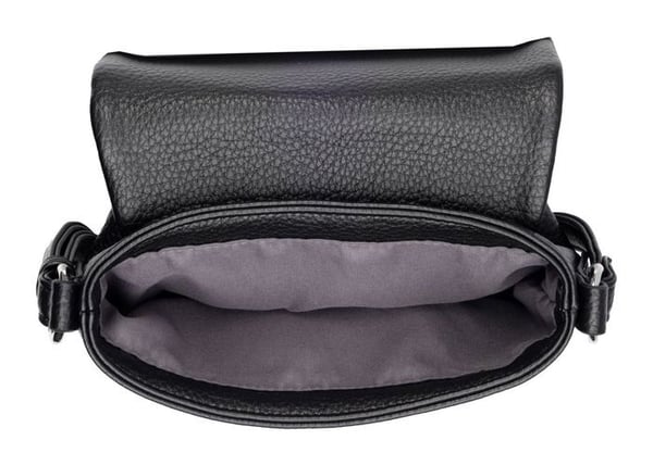 Axelväska med axelrem - TOM TAILOR - Lissi Flap Bag utan dragkedja S - Svart - 21x15x6 cm - 230 g