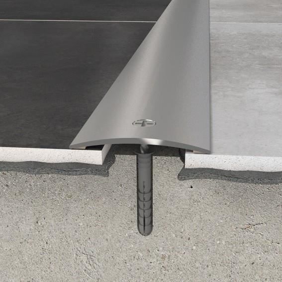 Tröskelstång 30 x 3,12 mm | genomborrad aluminiumprofil i silver | Längd: 1860 mm
