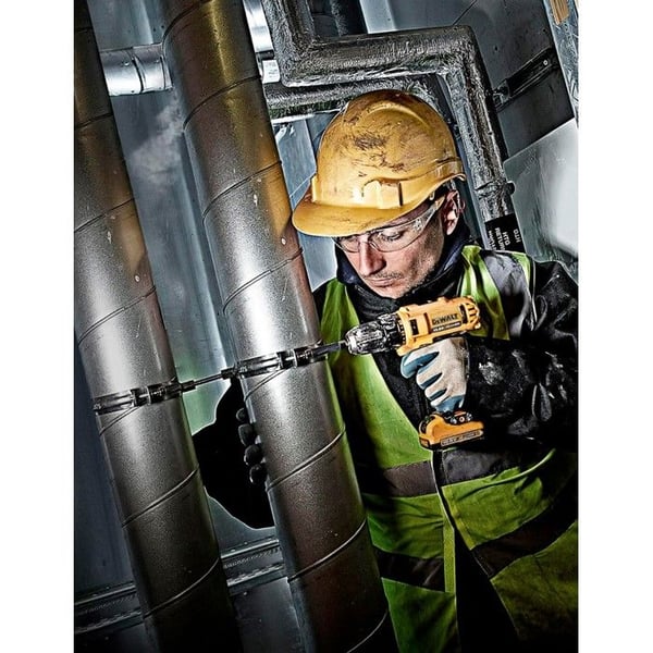 10,8 V sladdlös borrmaskin + 2 x 2Ah batterier + laddare + fodral - DEWALT - DCD710D2
