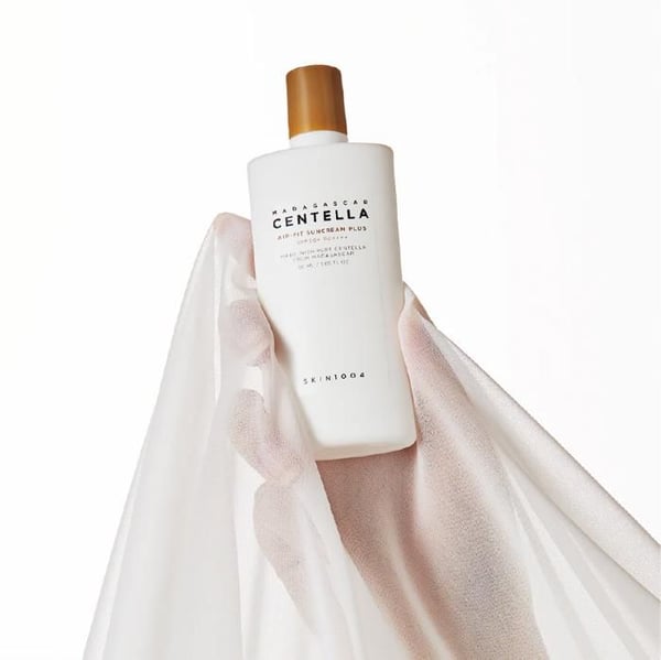 Solcreme - SKIN1004 - Madagascar Centella Air-Fit - SPF50+ - 50ML - Ikke fedtet