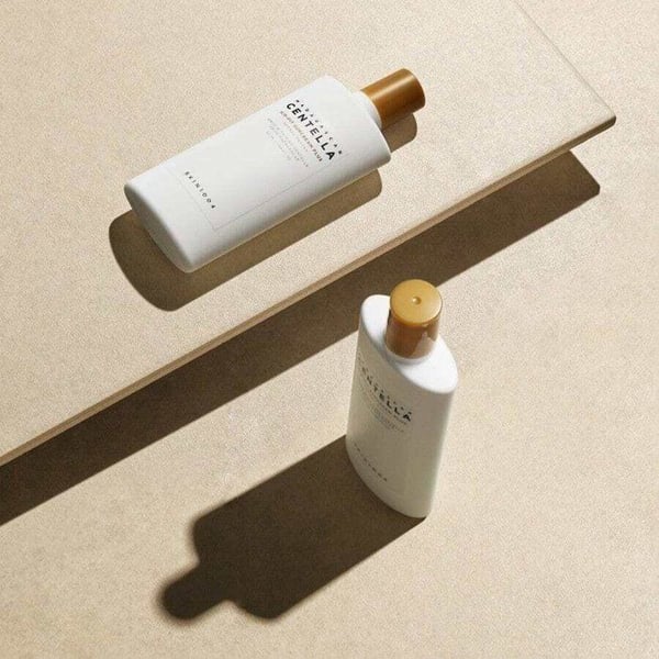 Solcreme - SKIN1004 - Madagascar Centella Air-Fit - SPF50+ - 50ML - Ikke fedtet