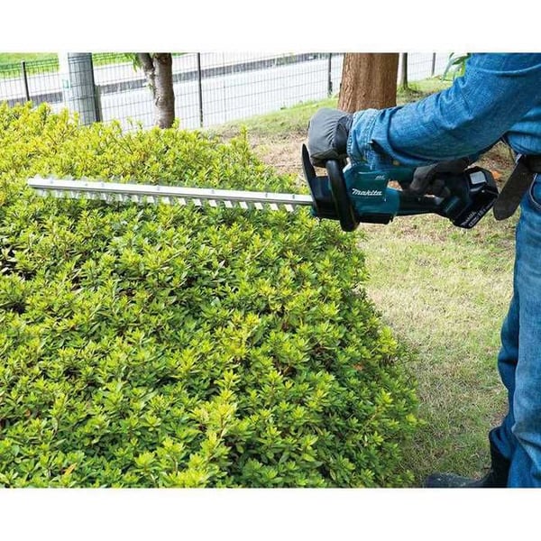 Trådlös häcksax MAKITA DUH606Z LXT 18V 600 mm (såld utan batteri)