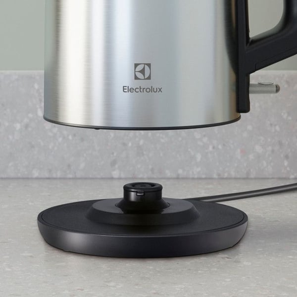 Electrolux 910 003 620 Teräksinen vedenkeitin