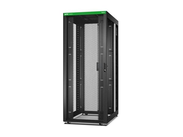 APC ER8220