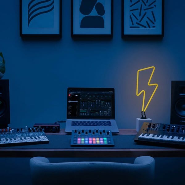 NOVATION CIRCUIT-TRKS - Rilleboks med RGB matrix
