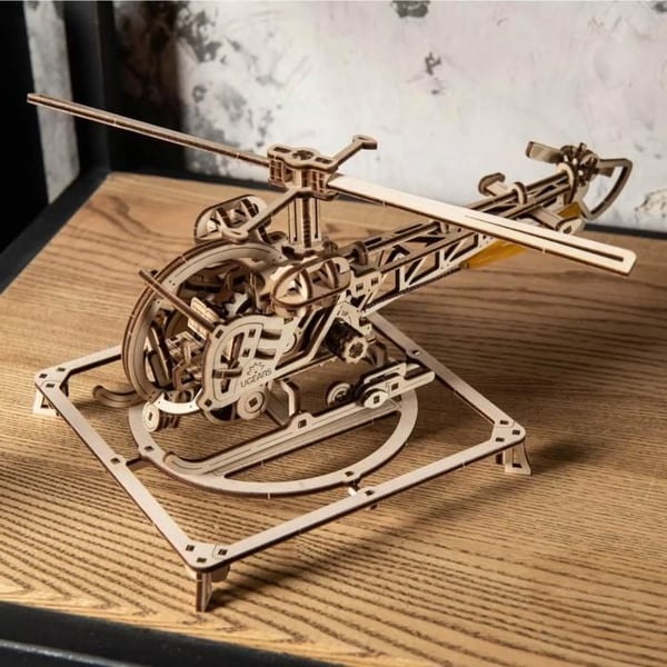 Trämodell: Minihelikopter