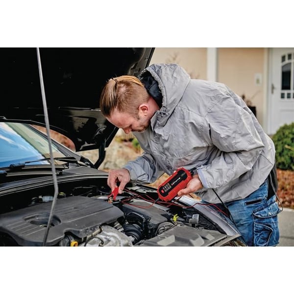 Einhell Batterioplader CE-BC 2 M (til alle typer batterier, maksimal ladestøm 2 A)