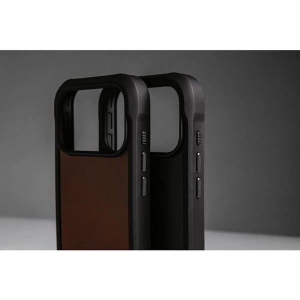 Coque - NOMAD - iPhone 17 Pro - Horween-läder - Robust skydd - Elegant och tidlös