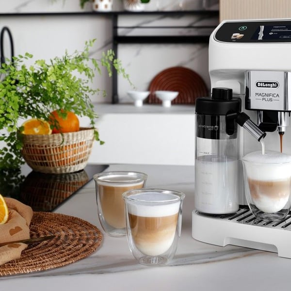 Espresso-maskin - DELONGHI - Magnifica Plus ECAM320.60.W - 15 bar - 1450 W - Malet kaffe