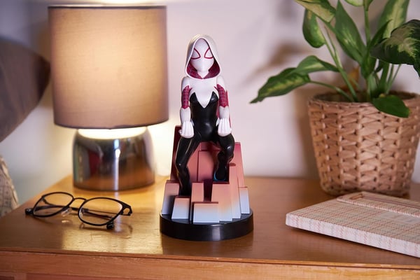 Styrenhetens stödfigur - Spider-Gwen