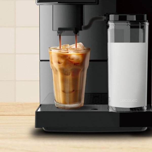 Cecotec Espressomaskin Superautomatique Cremmaet Compactccino Connected. 19 Bar, Thermoblock, TFT-skärm, Wifi
