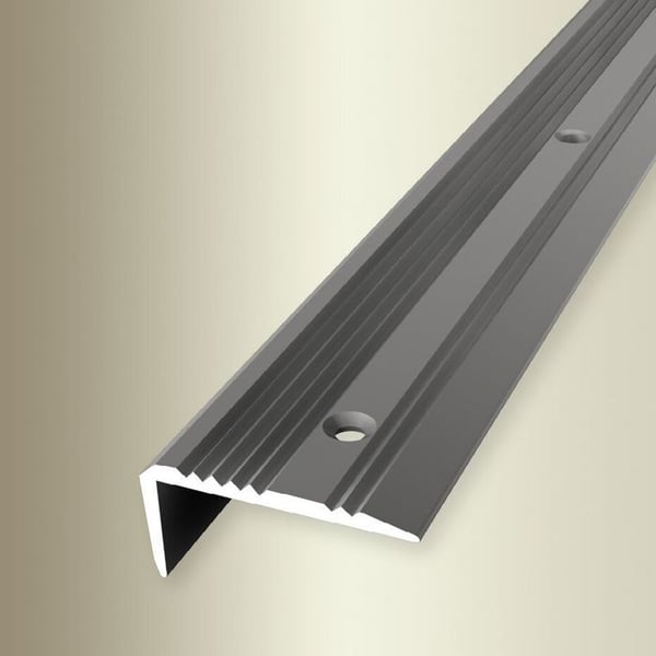 PROVISTON Hörnlist l 43 mm H 0 - 20 mm L 2500 mm Anodiserad aluminium Ruggad rostfritt stål Nedsänkt hål.