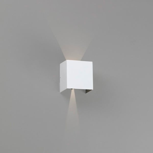 OLAN vit utomhus LED vägglampa - 6W 3000K - riktade fenor