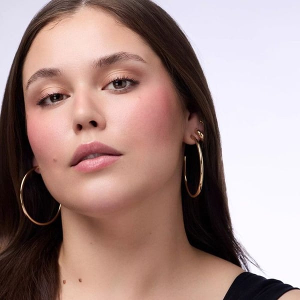 Blush i stickform - Blushin' Charm Multi Stick - 30 Ruby Darling - 5,5 g - Långvarig fuktgivande