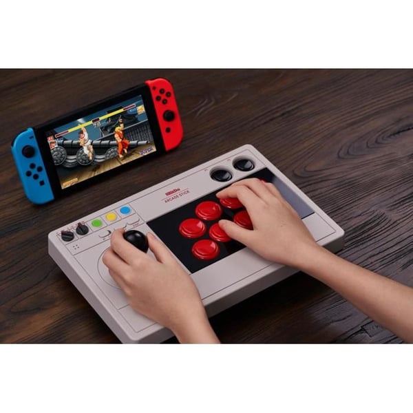 Arcade Stick - 8Bitdo - Trådlös - Bluetooth - Nintendo Switch-kompatibel - PC