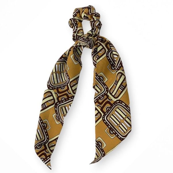 Chouchou Foulard - AVIZAR - Satintryckt Chevron - Gul - Modern Elegans - Mjuk och Sidenliknande