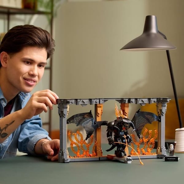 LEGO Icons Sagan om Ringen: Balrog Bokhylla - Byggset - DIY Hylldekoration - Minifigur av Gandalf