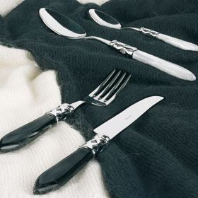 Bestickset - BUGATTI - Aladdin Black - Solid 18/10 stål - 24 delar