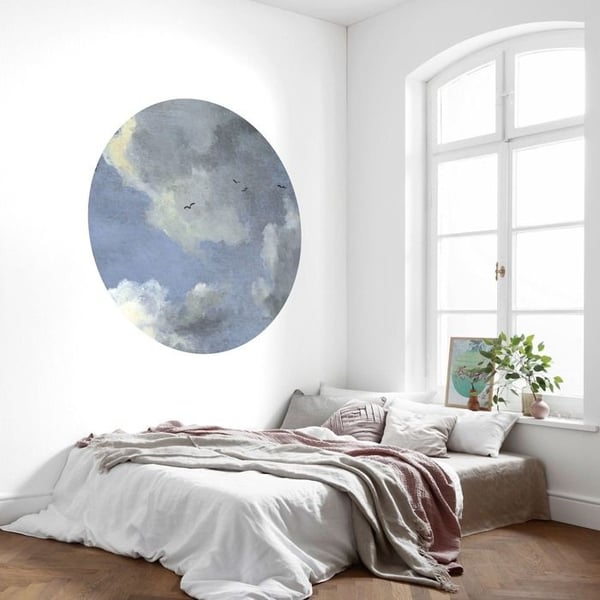 självhäftande rund panoramatapet av gråblå moln - Ø 125 cm - 611771