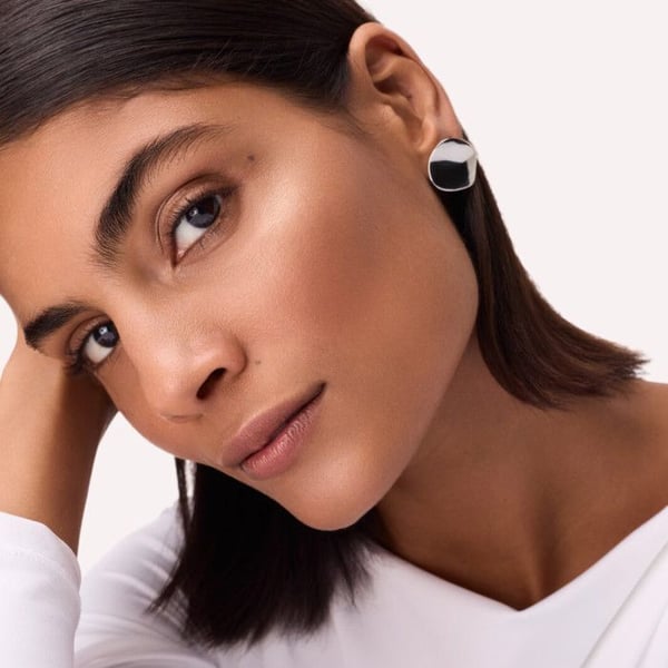 Catrice - Flytande Highlighter More Than Glow - 10 Pearl Glaze