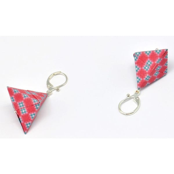 Cocotte - Örhängen i origami-papper Triangel Rosé Röd