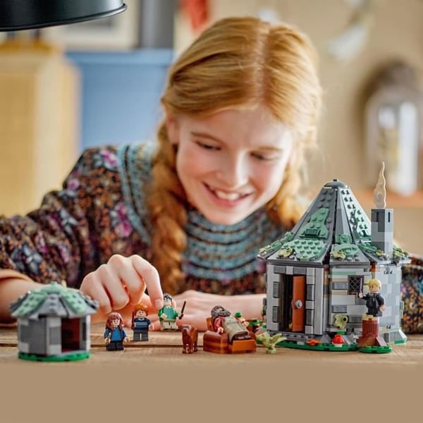 LEGO Harry Potter 76428 Hagrids stuga: ett oväntat besök, fantasileksak
