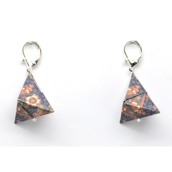 Cocotte - Örhängen i origami-papper Triangel Lila blomma