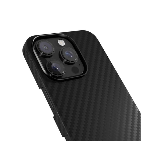 Telefonskal - EPICO - Mag Carbon Cover - iPhone 16 Pro Max - Svart - Kompatibel med MagSafe