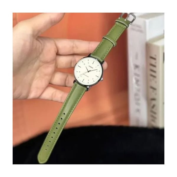 Klocka - CASIO - LTP-VT03L-3B - Grön läder - Vattentålig 100m - Diameter 34mm