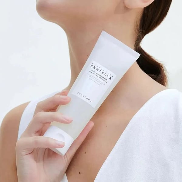 Skin1004 Madagascar Centella Tone Brightening Cleansing Gel Moussant Nettoyant 125 ml