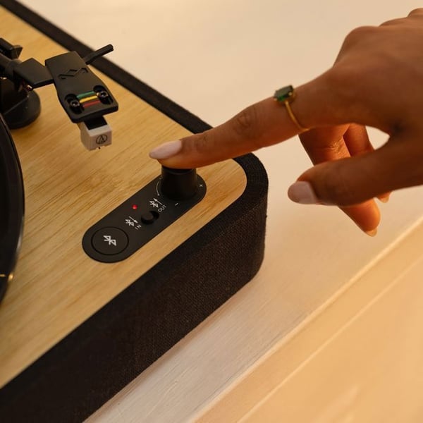 Pladeafspiller Bluetooth - Marley - Revolution - Bambusdesign - Audio-Technica pickup - 3 hastigheder