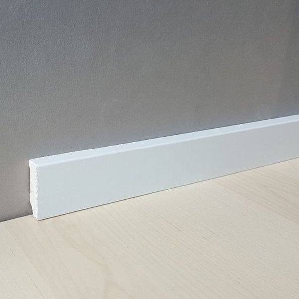 PROVISTON Massiv träsockel 13 x 40 x 2500 mm Vit att limma, skruva &amp; spik 62,5 meter | 25 stycken