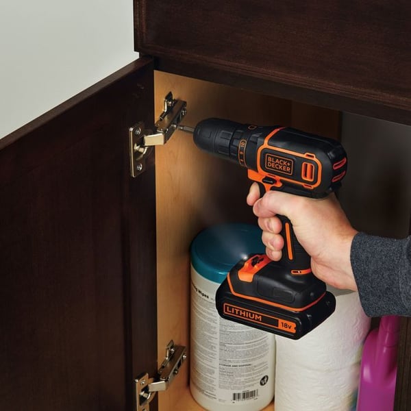 Sladdlös borrmaskin - Black+Decker - 18V - 1 1,5Ah batteri - Kompakt och lätt