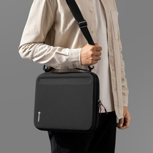 iPad Pro 12.9-fodral - TOMTOC - FancyCase - Svart - Förstärkt skydd - Inkluderad rem