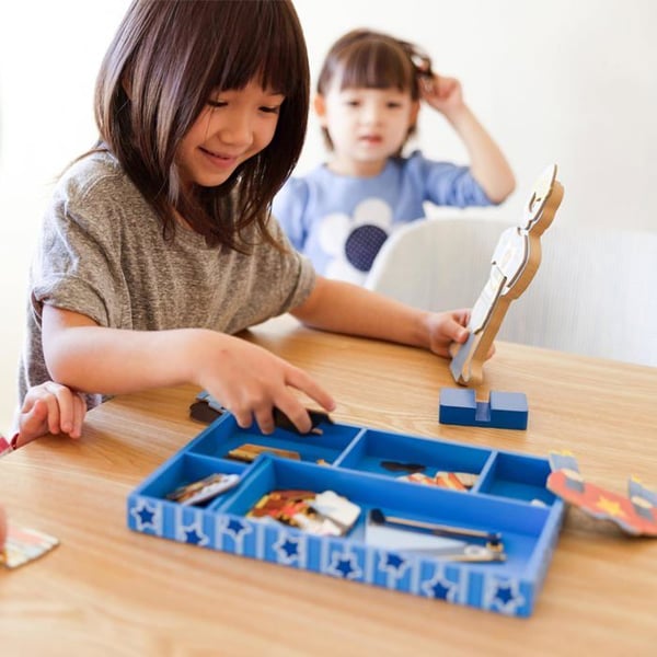 Billy Magnetic Doll och Mini Doll - Melissa & Doug - Magnetiska kläder ingår