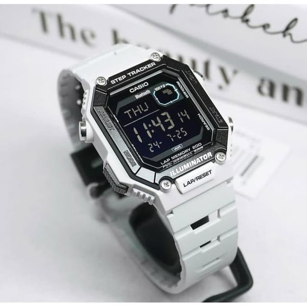 Digital klocka - Casio - WS-B1000-8BV - Bluetooth - Vattentålighet 100m - Stegräknare