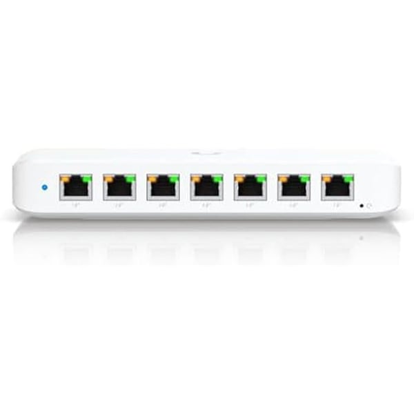 Switch - UBIQUITI NETWORKS - Ultra 210W - 8 portar - Hanterad L2 - Gigabit Ethernet