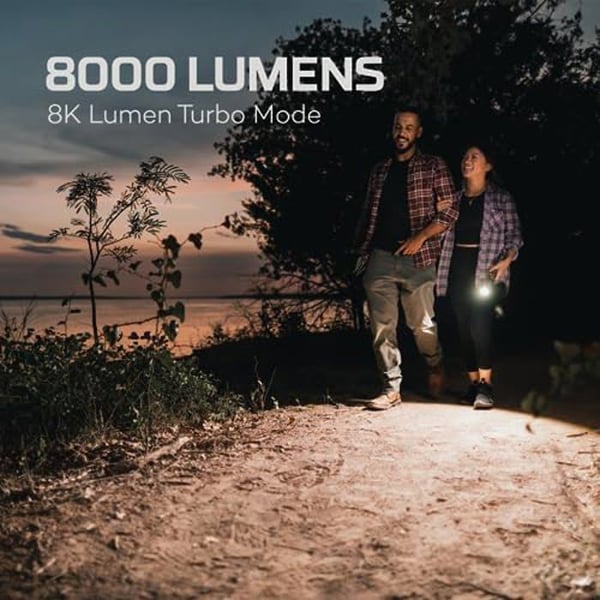 NEBO Davinci 8000 ficklampa - USB uppladdningsbar - 400 m ljusräckvidd - 8 lägen - Kraftfull