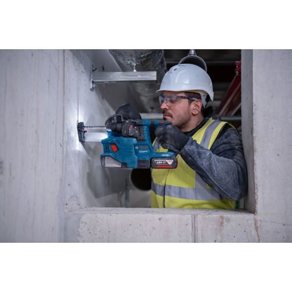 Bosch Professional GBH 18V-22 SDS-Plus-slagsvaterpistol trådlös 18 V 4 Ah Li-Ion + 2 batterier, + laddare, + väska