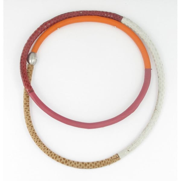 Fanny Fouks - Armband / halsband i läder Toner röd orange