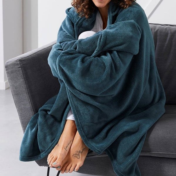 Hoodiepläd - IDAG - Enfärgad Blå - Mjuk och fluffig - 115x165 cm - Polyester 180 GSM