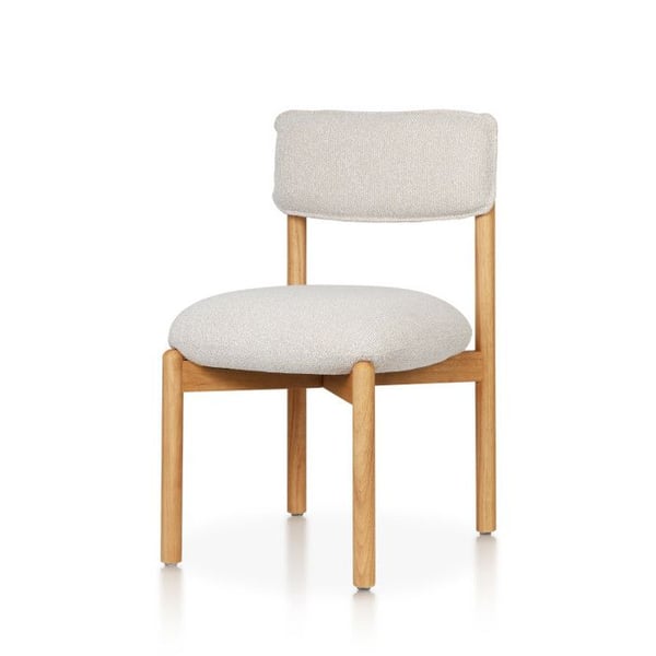 Stol i naturligt trä med stoppad sits och ryggstöd i ljust beige melerat tyg – Modernt och bekvämt
