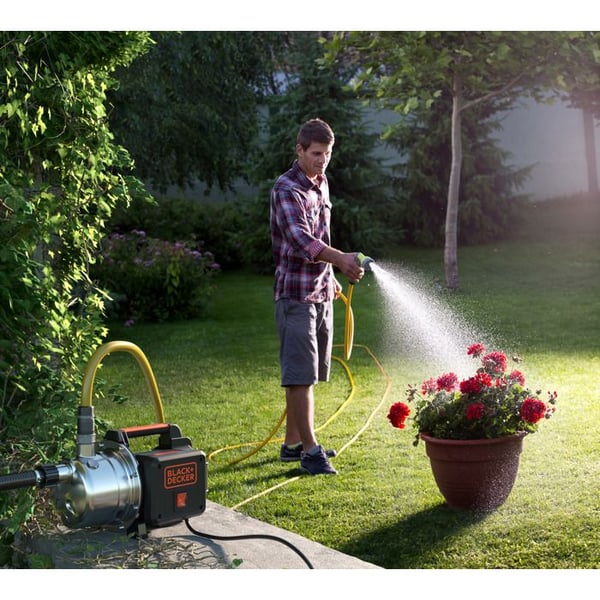 Itseimevä pumppu Black+Decker BXGP800XE (800 W, 3.500 l/h, 38 m)