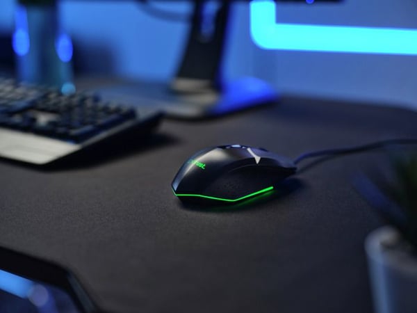 3-i-1 gaming kit - Trust Gaming - GXT 790 Tridox - Letvægts headset - Oplyst mus - Musemåtte