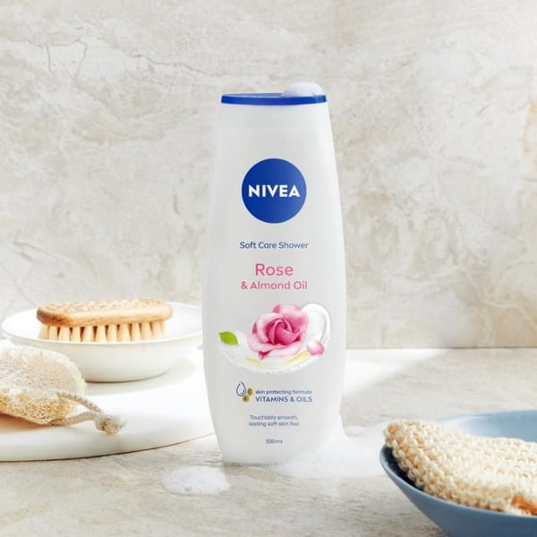 Duschgelé - Nivea - Ros- och mandelolja - 500ml